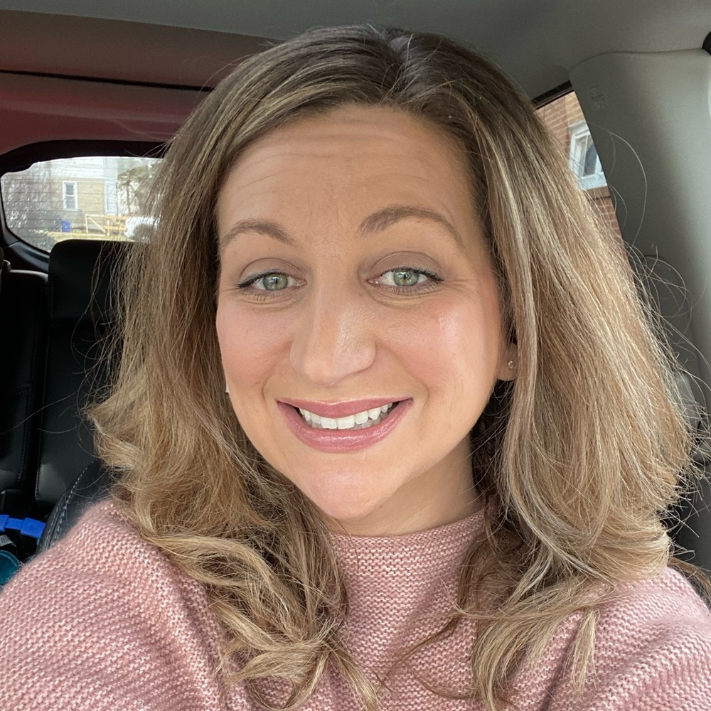 Meet your Posher, Danielle